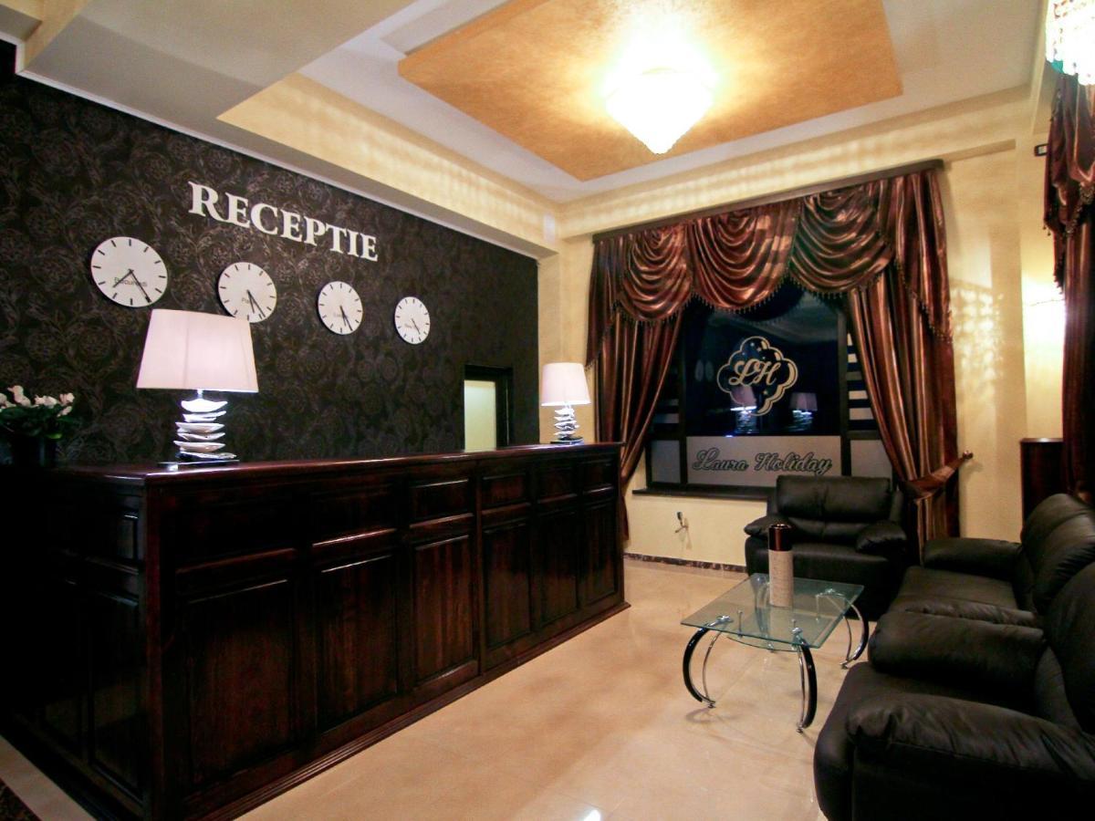 Hotel Laura Holiday à Brăila Extérieur photo